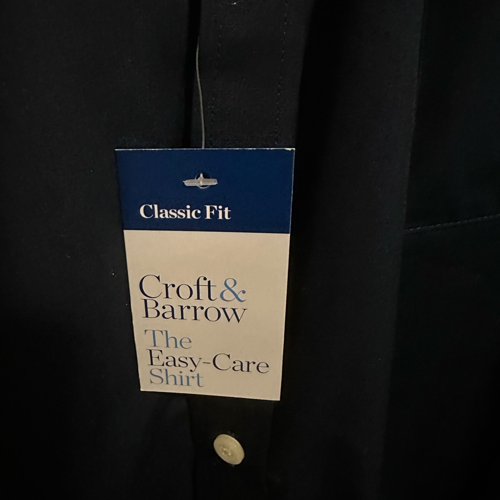 Men's Croft and Barrow Navy Button-Down Shirt - Picture 8 of 8